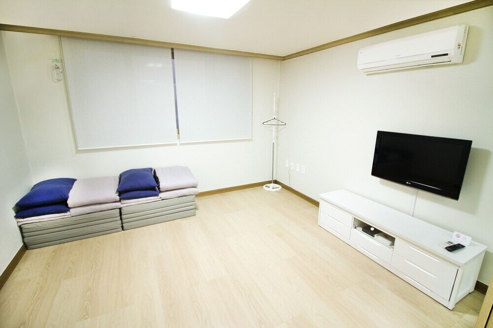 Iam Residence Busan Bagian luar foto