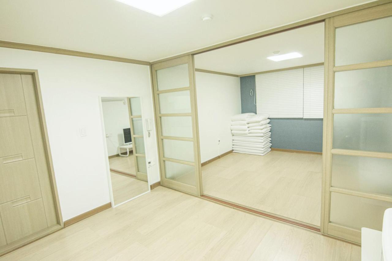 Iam Residence Busan Bagian luar foto