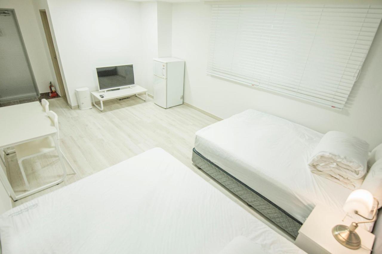 Iam Residence Busan Bagian luar foto