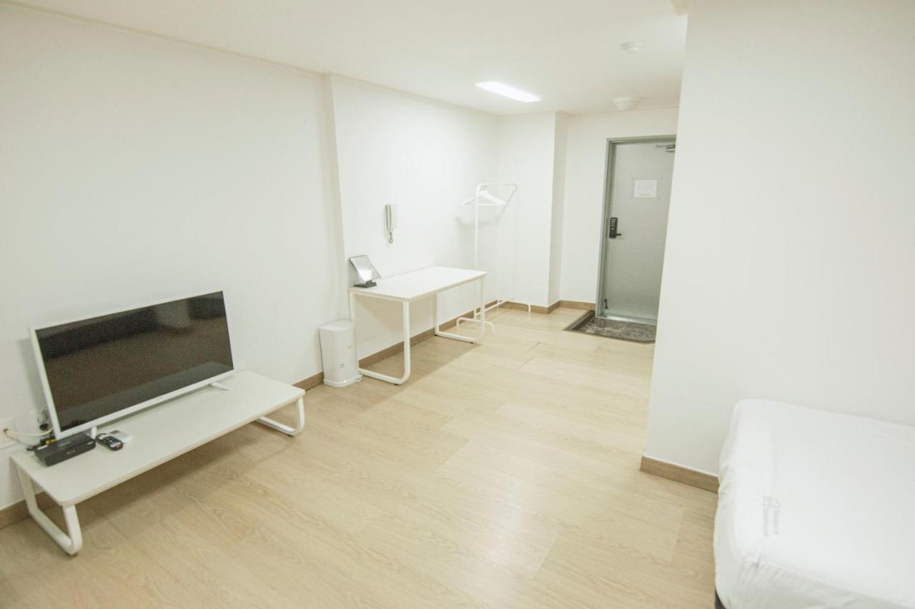 Iam Residence Busan Bagian luar foto